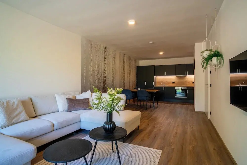 RESORT JEZERNÍ Apartmány & Penzion Wellness