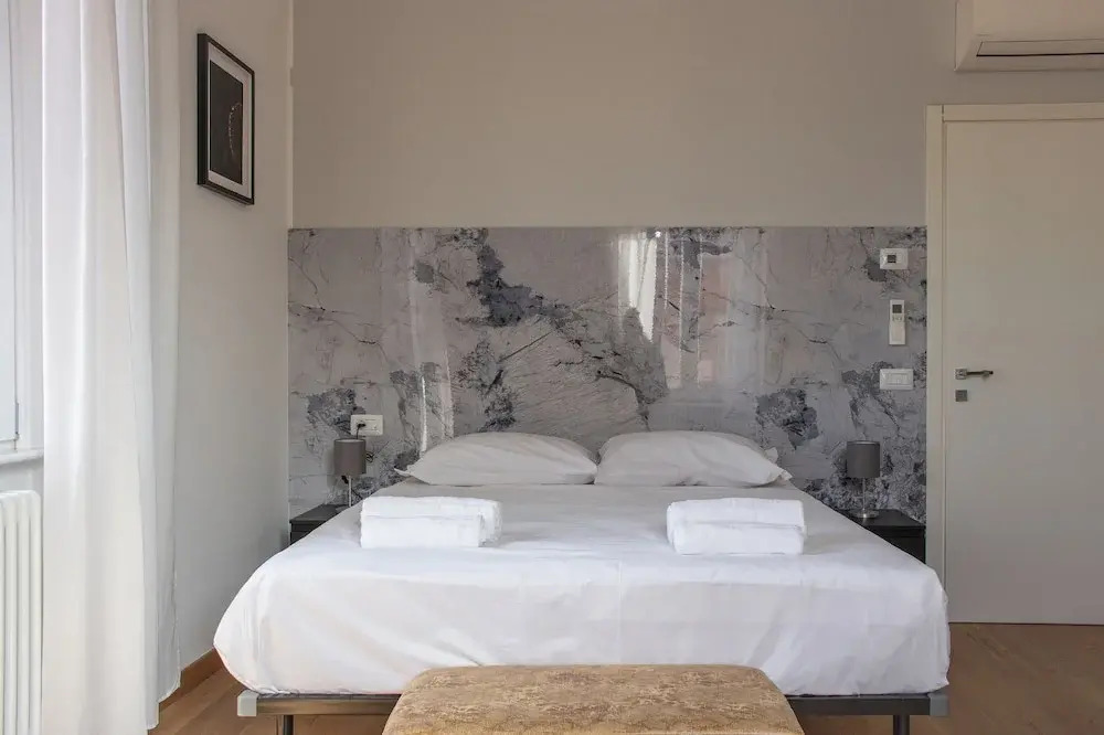 RRRapido Holy Suites and Rooms - Via Sardegna