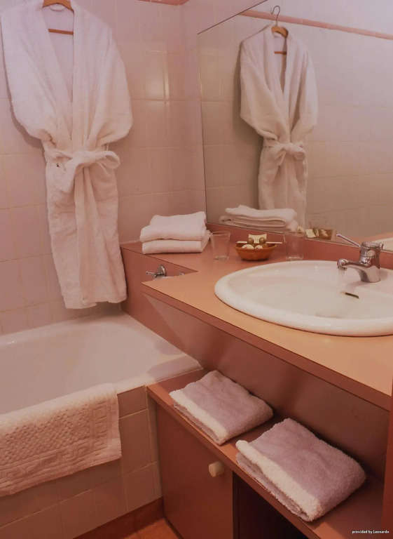 Logis Hôtel Le Miramont