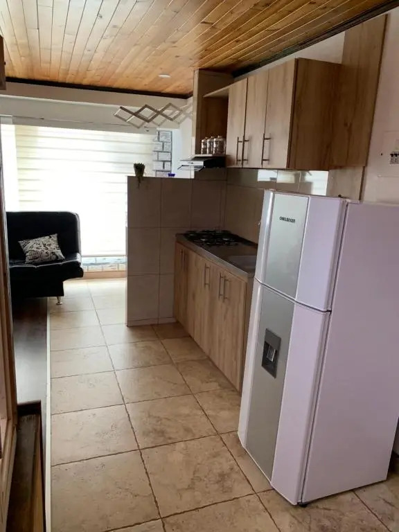 Apartamento en madera cerca del C.C Titán Plaza