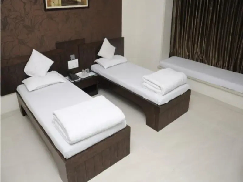 Hotel Causeway, Colaba