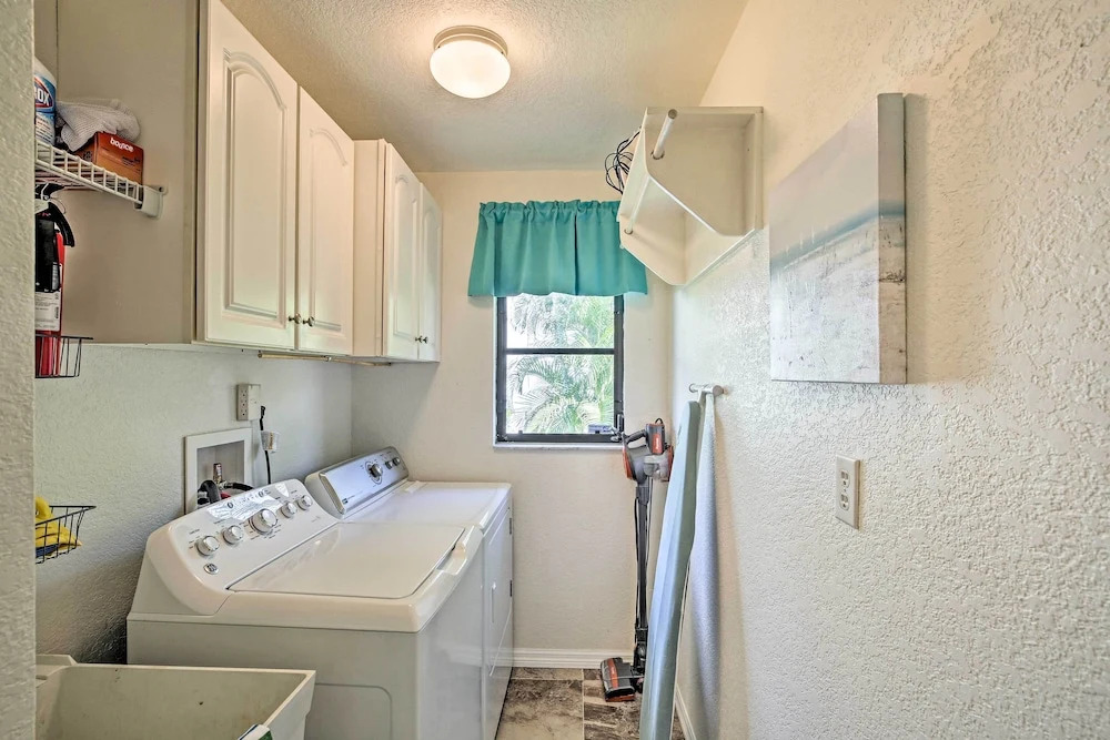 Canal Waterfront Home With Private Pool & Dock!