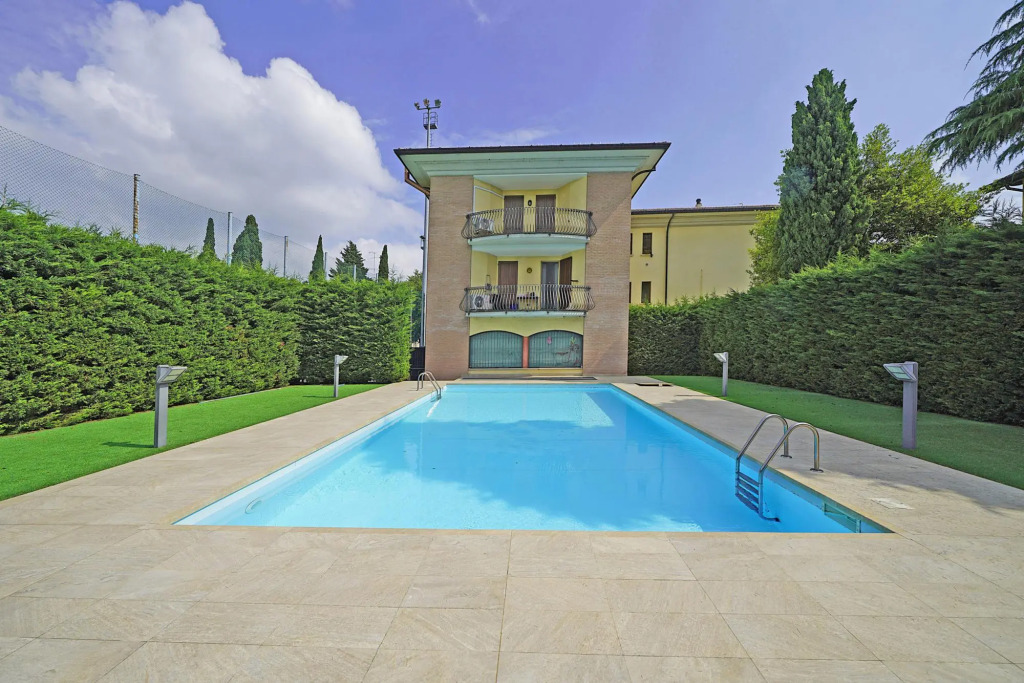 Iris P2/9 in Desenzano del Garda