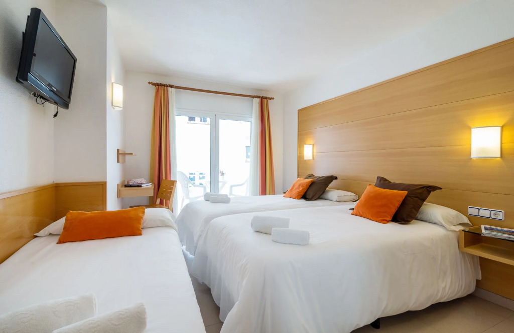 Hotel & Diving Les Illes