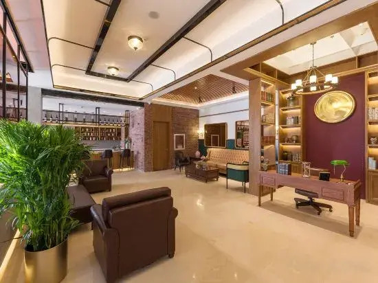James Joyce Coffetel Hotel (Beijing Fengtai Huaxiang Xinfadi Subway Station)