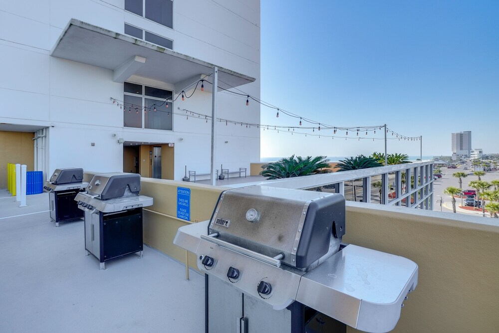 Unwind Poolside, Walk to Shore! 12th-floor PCB Gem