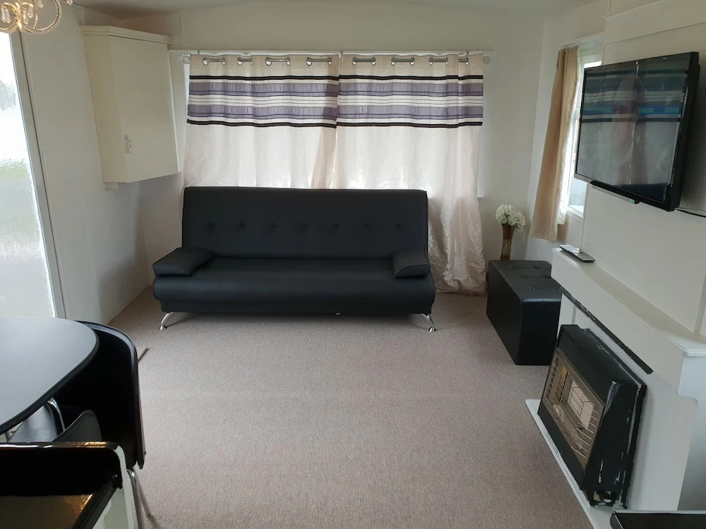 Marine Holiday Park Luxury Caravan