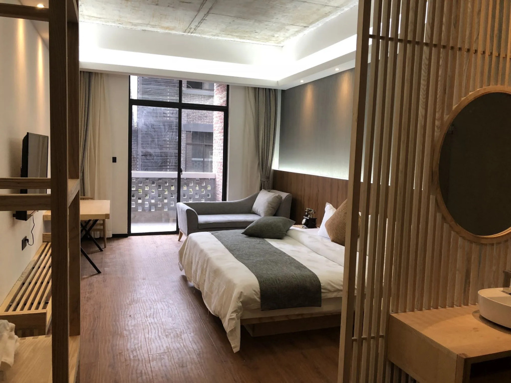 Lin Yin Art Hotel Shanghai Pudong PVG Airport Disneyland Free Shuttle