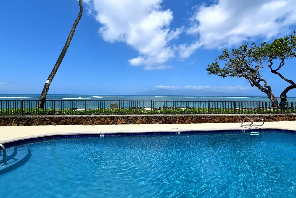 Kahana Reef #401 1 Bedroom Condo by Redawning