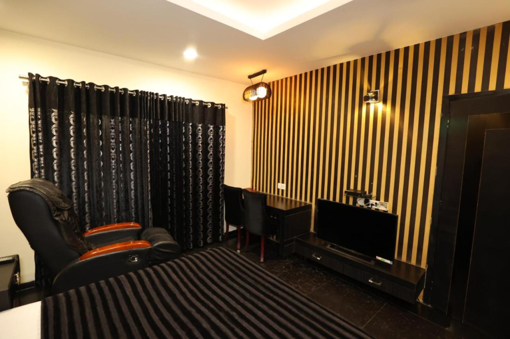 Hotel Varun