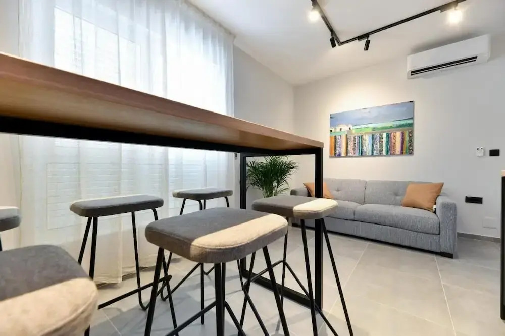 Maris Accommodation by Belmont Realty