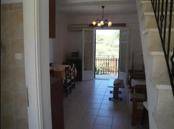 Iriana Village Inn