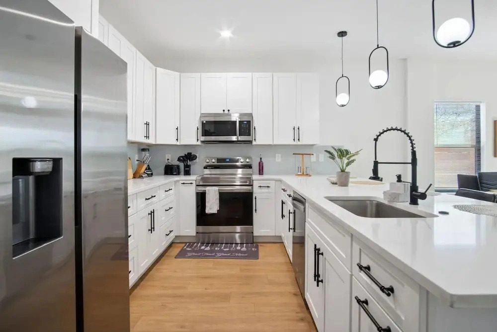Stylish Downtown Retreat Near the Alamodome