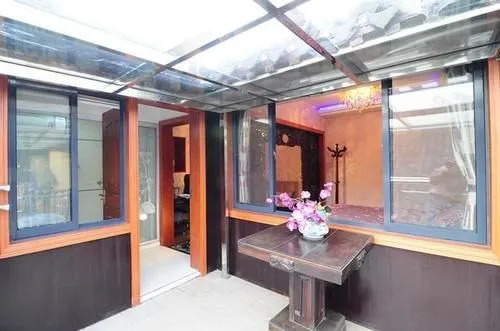 Zunwentang Baishouting Inn