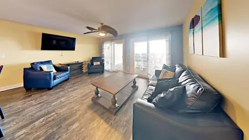 Put-In-Bay Waterfront Condo #108