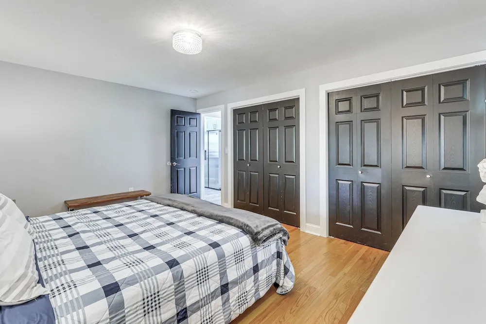 Modern Middletown Retreat, Minutes to Downtown!