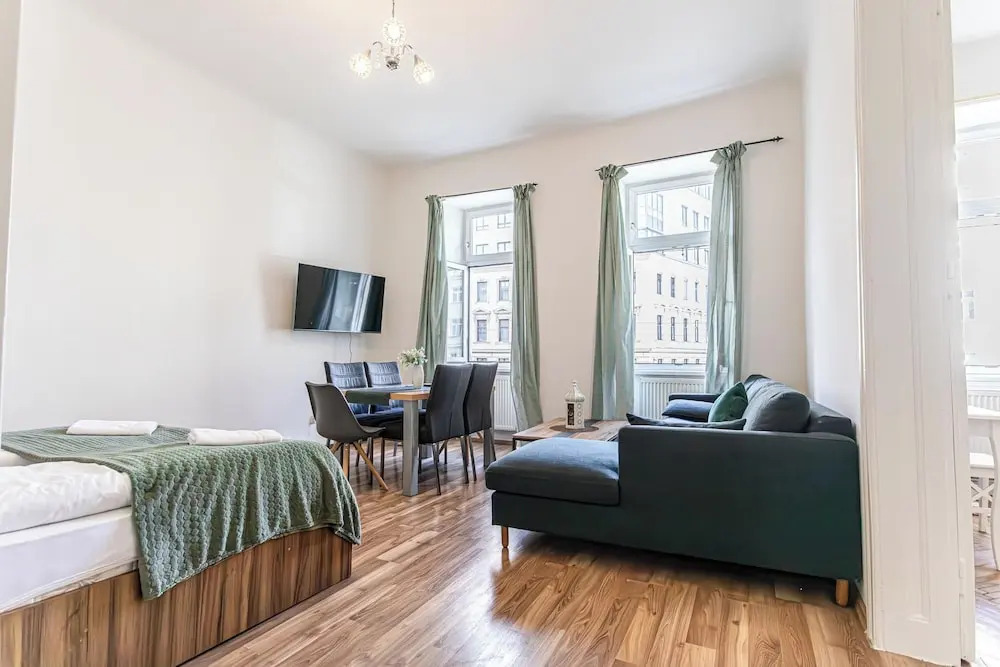 Modern Stay in the Heart of the City