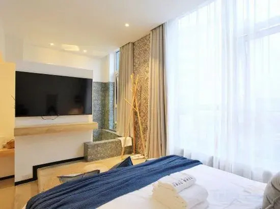 Yiduo Qingju Mofei Hotel