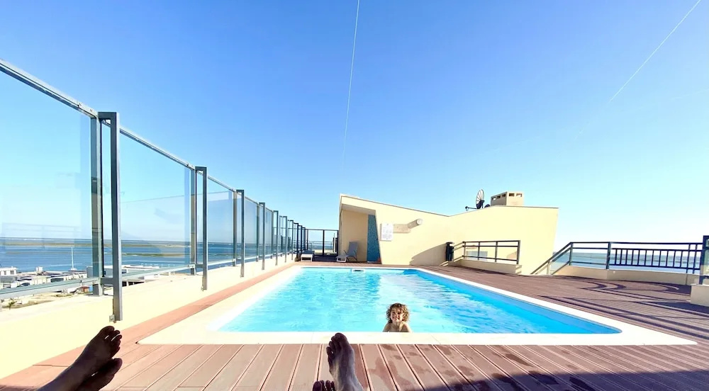 Zenit Olhao B & B with sea view rooftop terrace