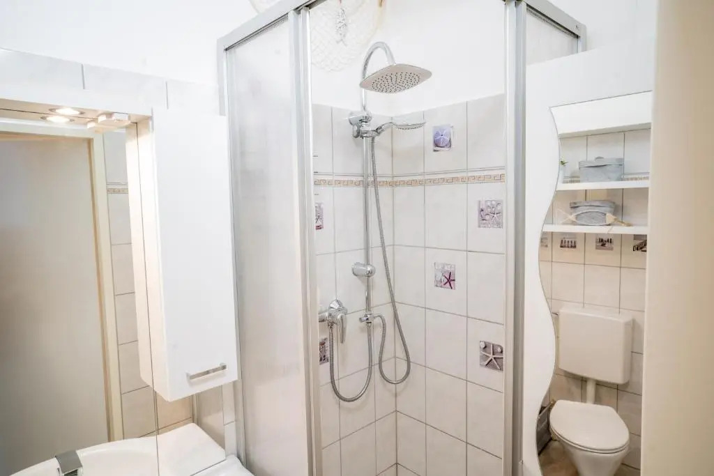 Cozy Modern Nest in the Heart of Vienna with Netflix