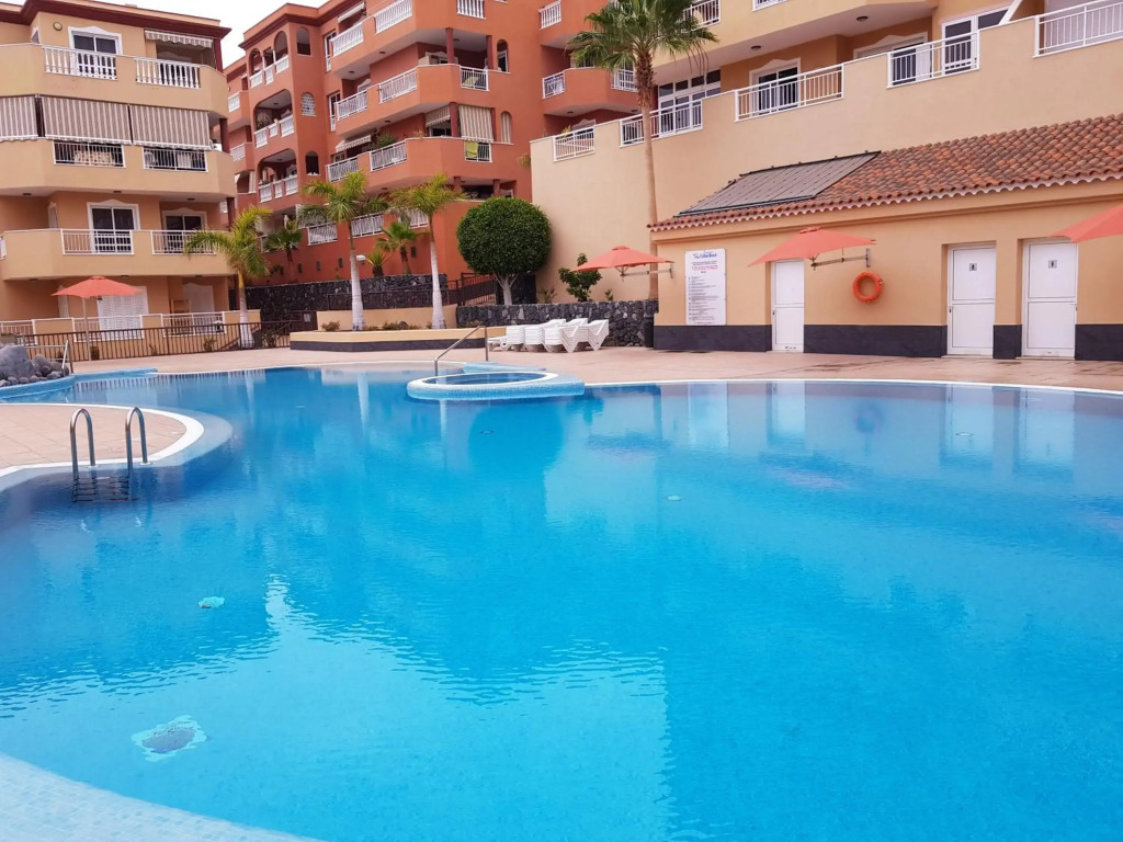 Ocean View Suite Close to Beach with Pool & WiFi