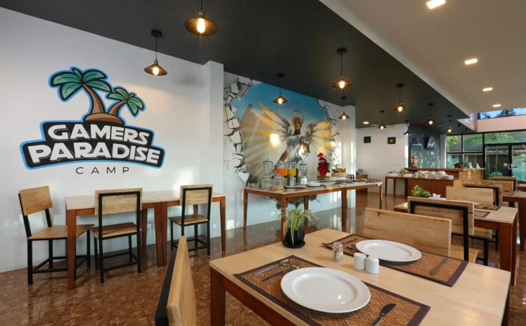 Gamers Paradise Hotel
