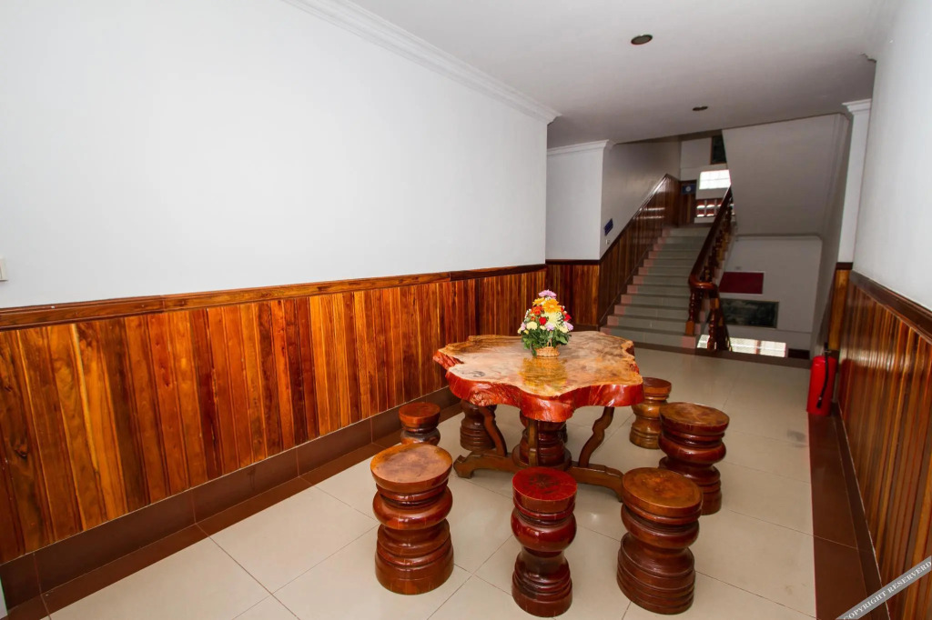 Botoum Hotel