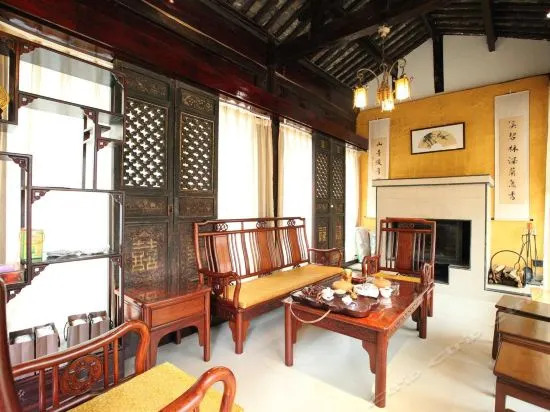 Youtang Cloud Station | CourtyardZen-style Inn (Lijiang Shuhe Ancient Town Branch)