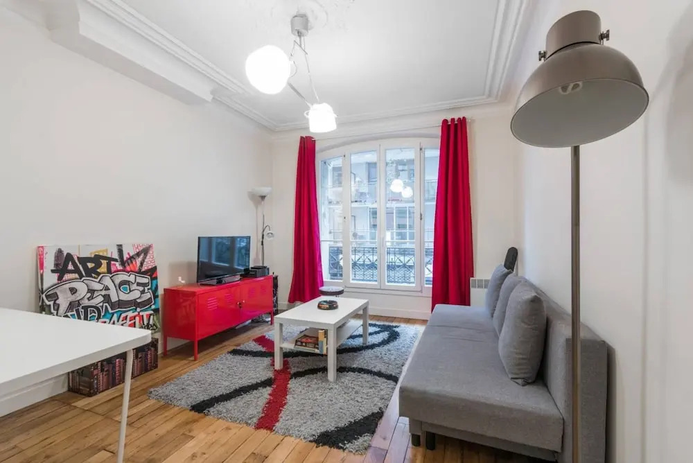 1 Bedroom Flat Near The Eiffel Tower