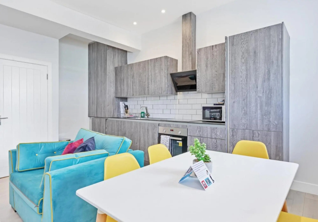 Right On : Bright On Apartment 1F - City Centre Luxury Apartments