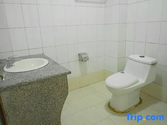 Quzhou Zhenxing Hotel