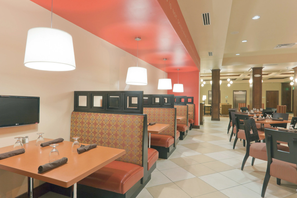 Holiday Inn Jackson NW - Airport Road by IHG