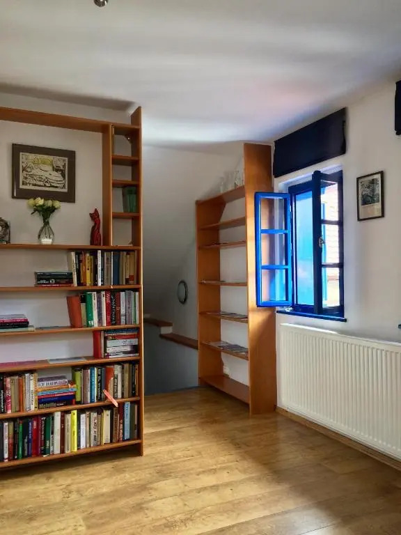 Apartment 23