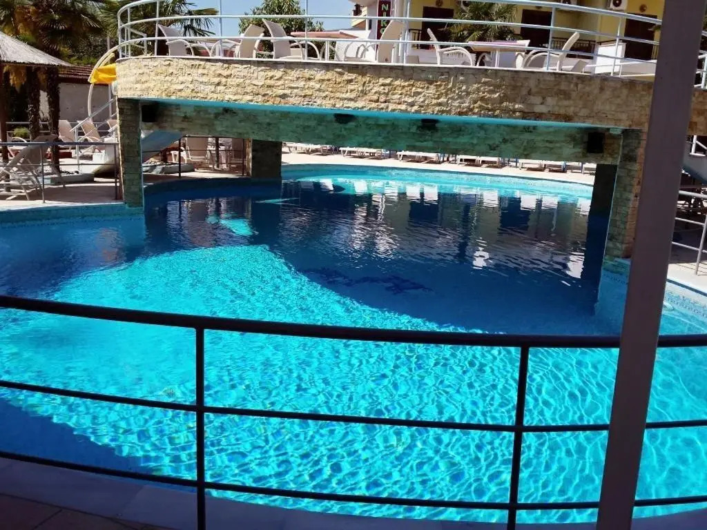 Hotel Niko Paradise