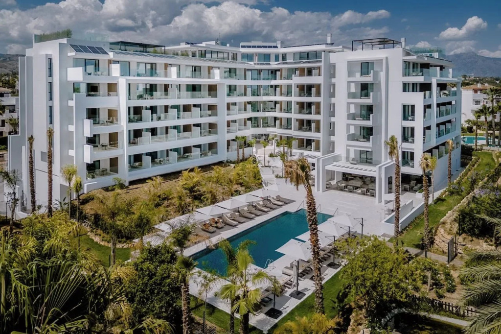 THE FLAG HOTEL Marbella, Estepona Adult Recommended
