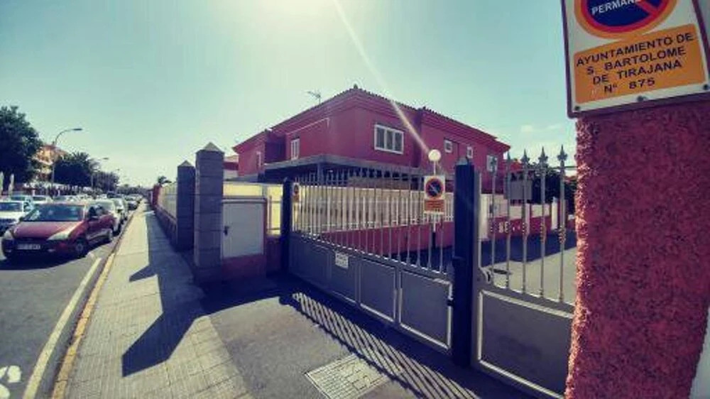 House With 3 Bedrooms in San Bartolomé de Tirajana, With Pool Access,
