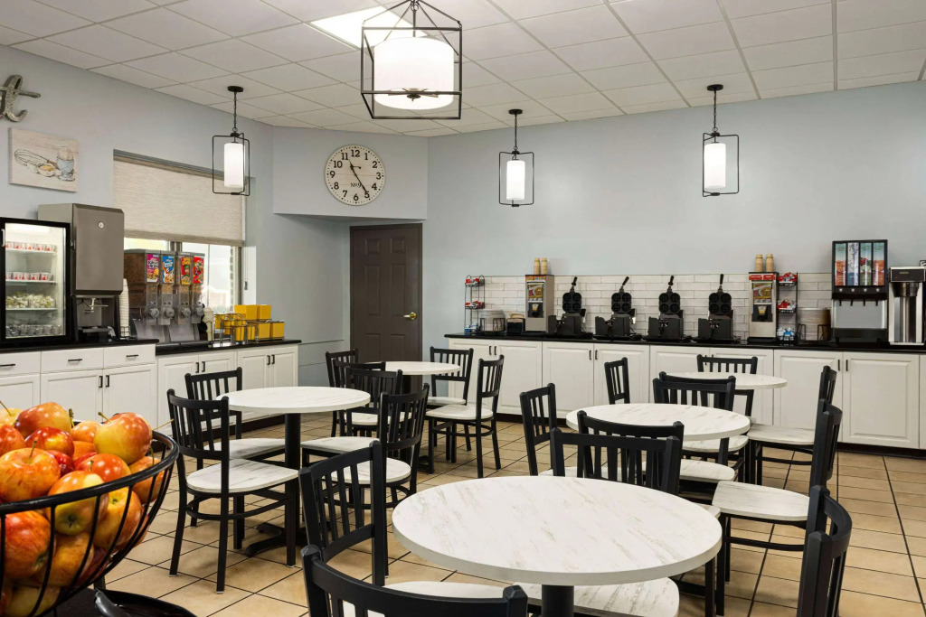 Days Inn by Wyndham Hershey