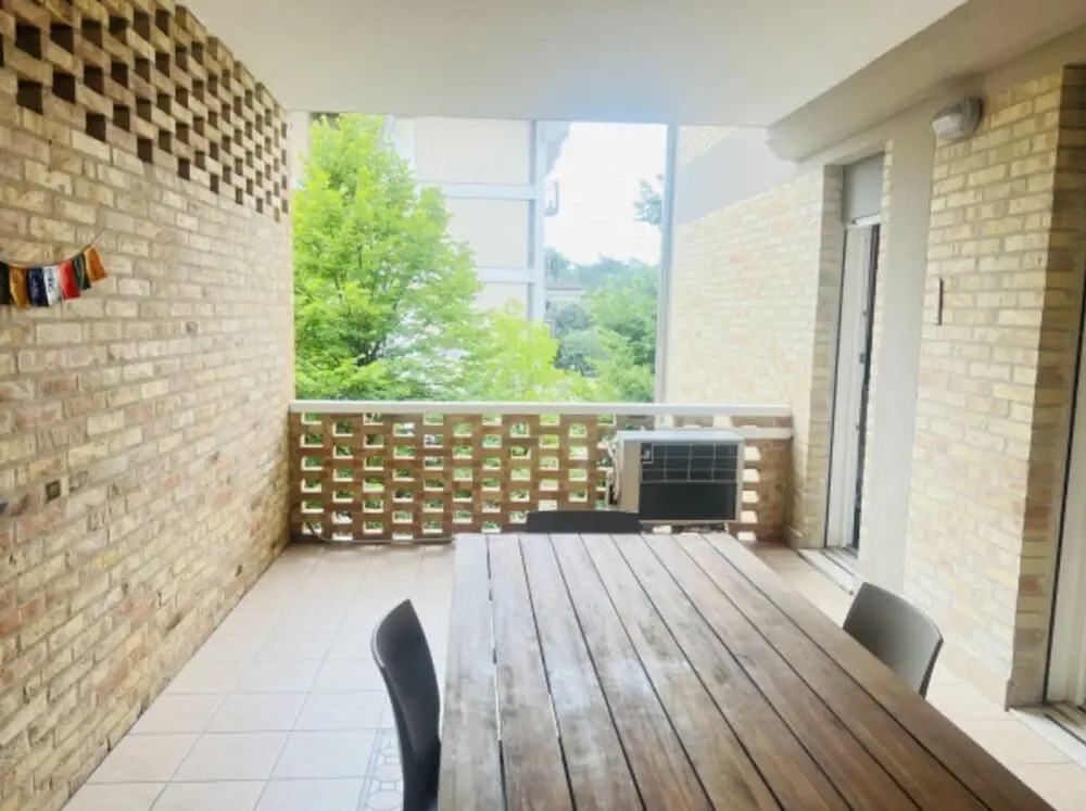 Spacious Flat With Large Terrace-beahost