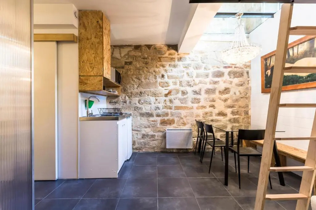 Original, cosy 25m² near CANAL ST-MARTIN