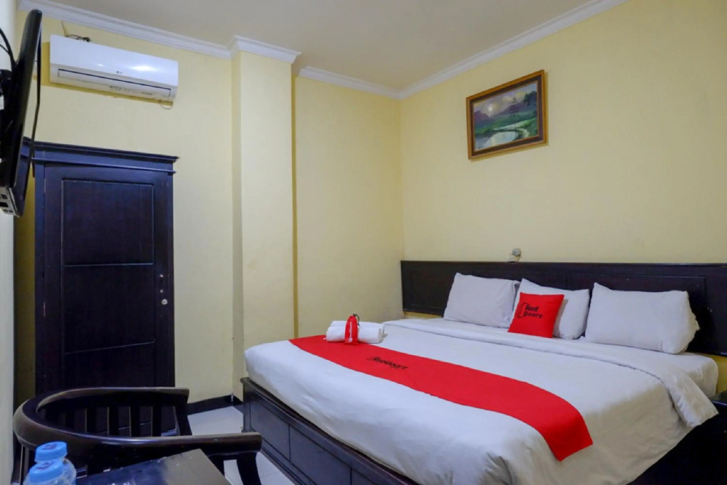 RedDoorz near Citraland Waterpark Kendari