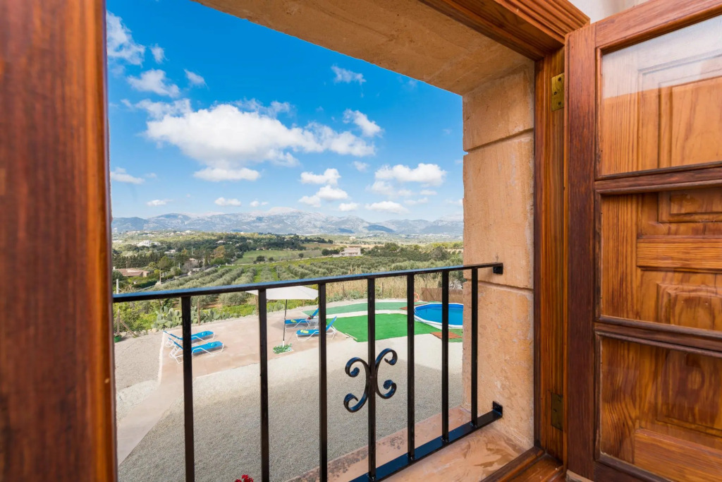 SON GUAL - Apartment with private pool in Inca. Free WiFi