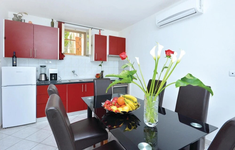 Nice Home in Split With Wifi and 4 Bedrooms