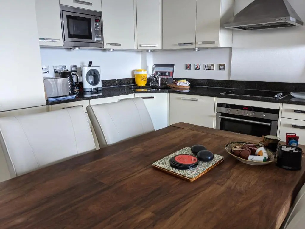 Panoramic sea views, sleeps 4, Torquay