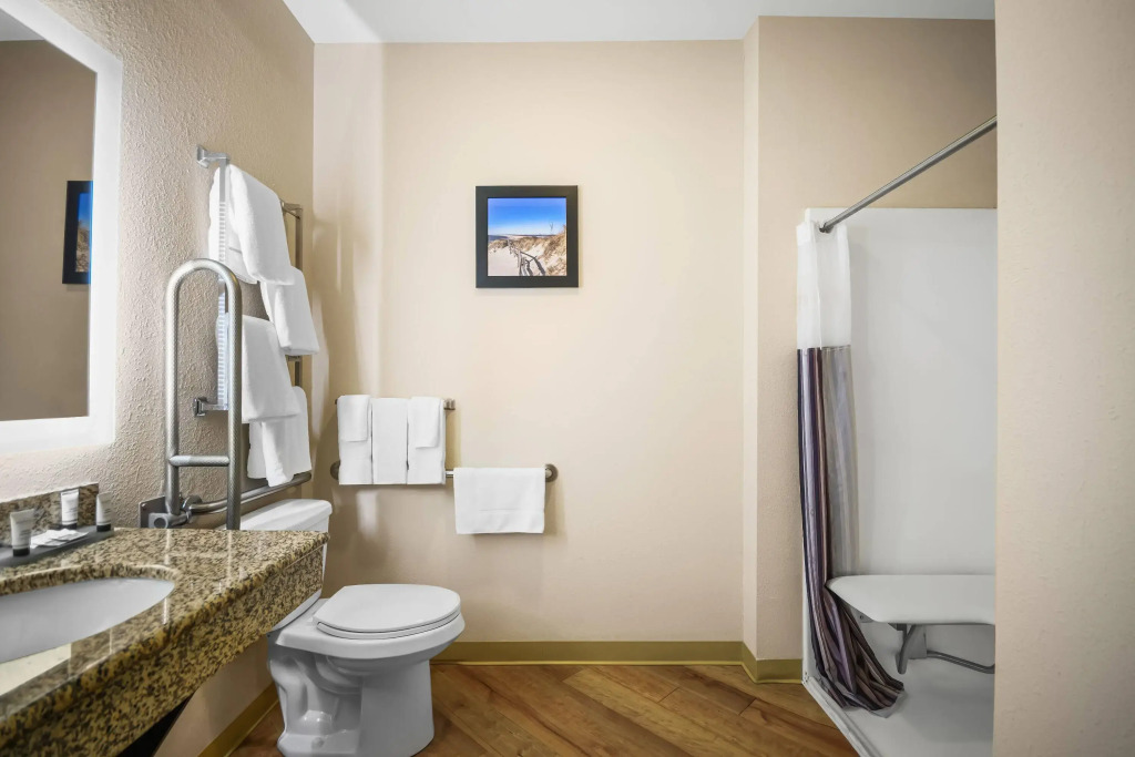 La Quinta by Wyndham Stonington-Mystic Area