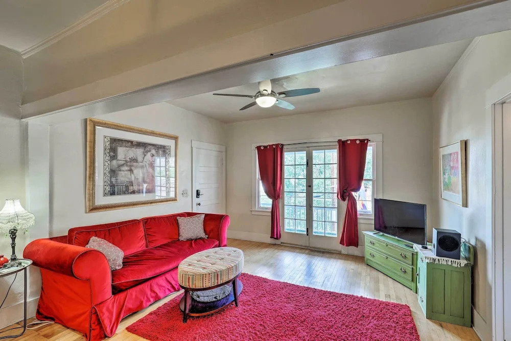'St Valentine' Apartment w/ Balcony in Bisbee