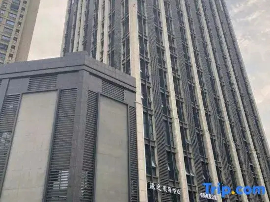 Manmanzhu Movie Apartment
