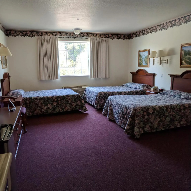 Lighthouse Inn