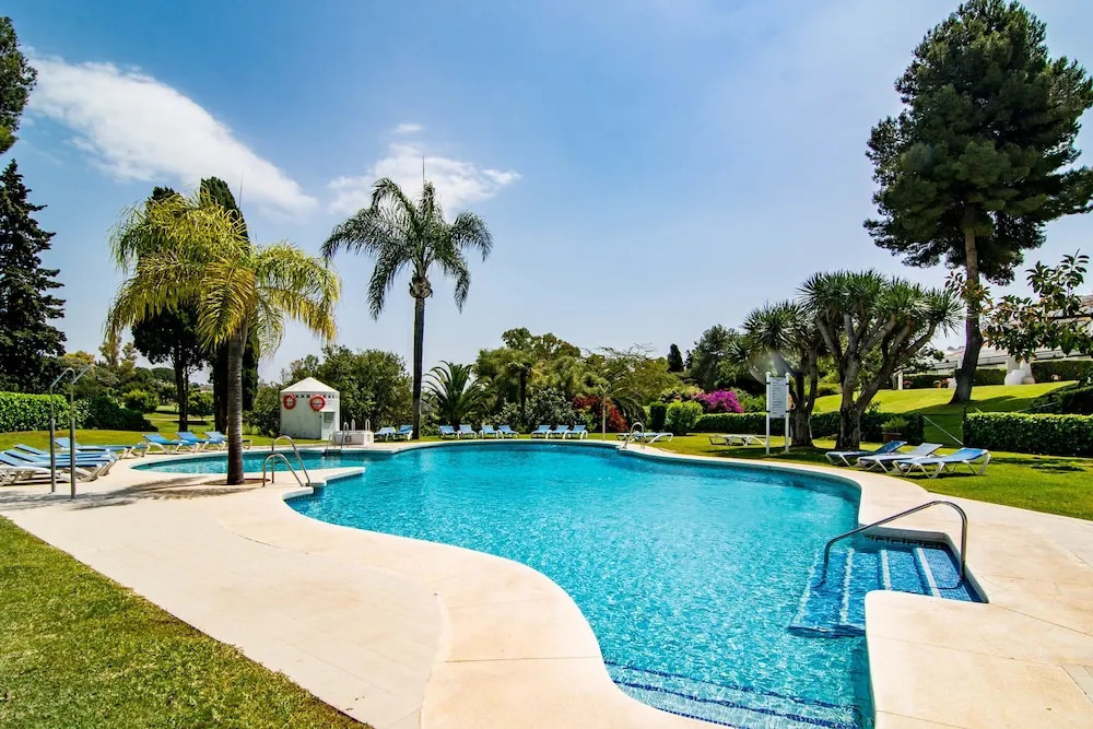 Apartment Los Dragos - Roomservice