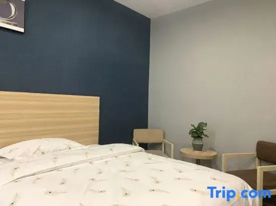 Weiya Boutique Hotel (Chaoyang Square 3rd Street 2nd Alley)