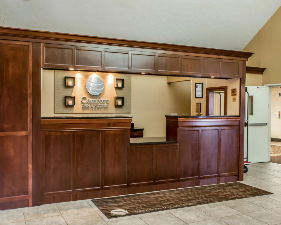 Comfort Inn & Suites Cincinnati Eastgate